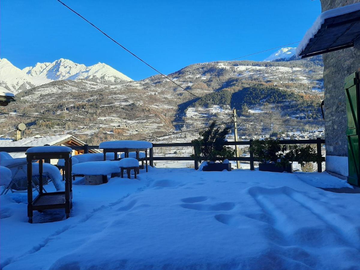 Il Torrente Dell'Envers La Salle Luaran gambar